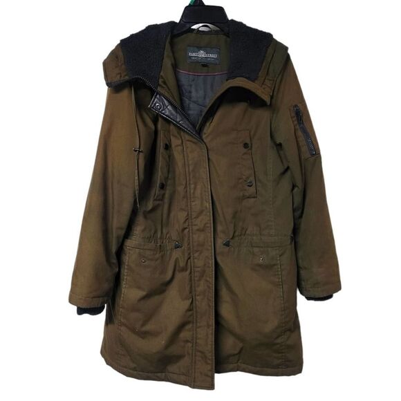 Fleet Street Jackets & Blazers - Fleet Street winter coat hooded olive green women's med Sherpa lined hood STAIN